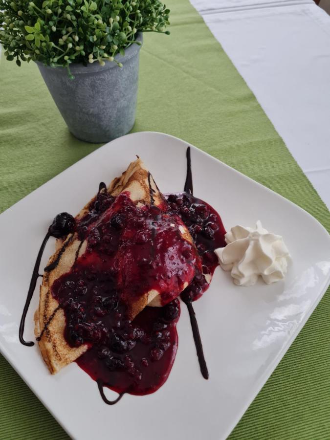 Krnjak Restoran I Sobe Savic Bed & Breakfast エクステリア 写真
